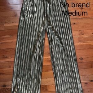 Metallic Gold Pleated Women’s Pants - No Brand